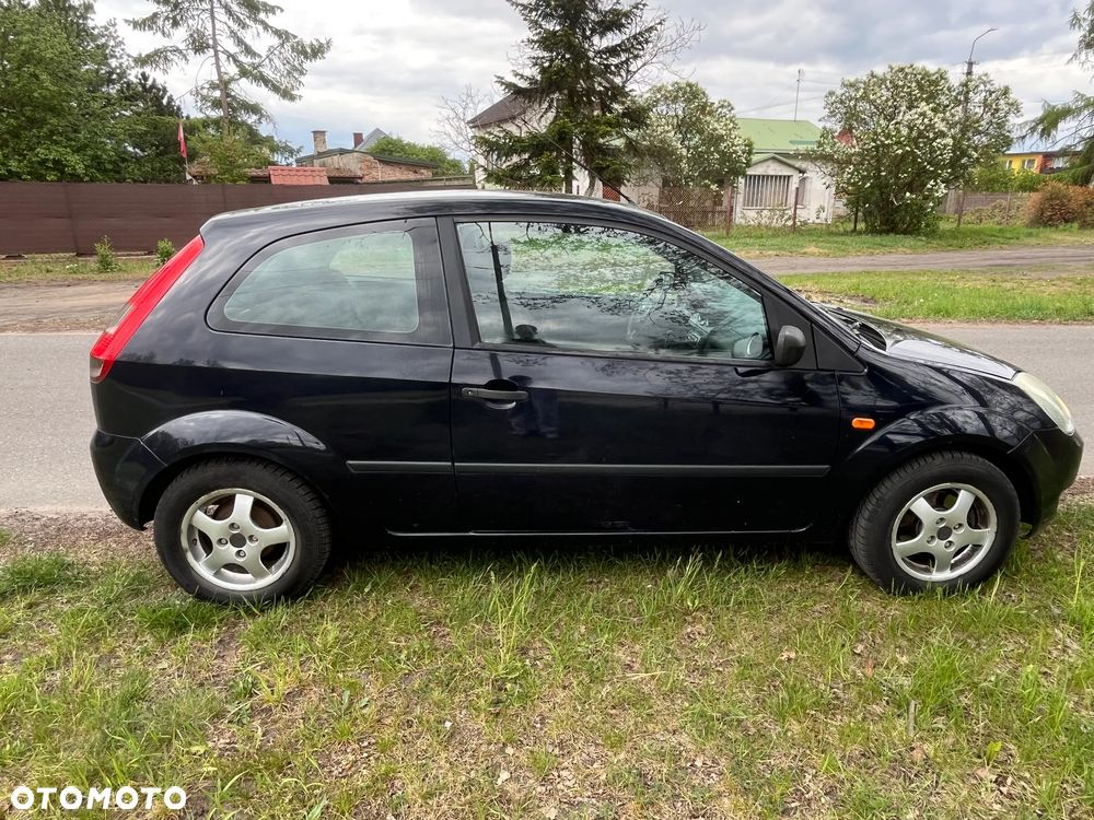 Ford Fiesta 1.3 - 6