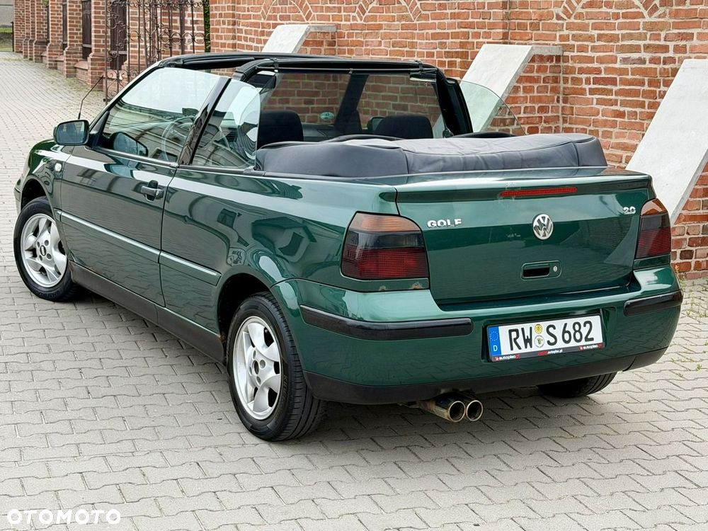 Volkswagen Golf Cabrio 2.0 Avantgarde - 2