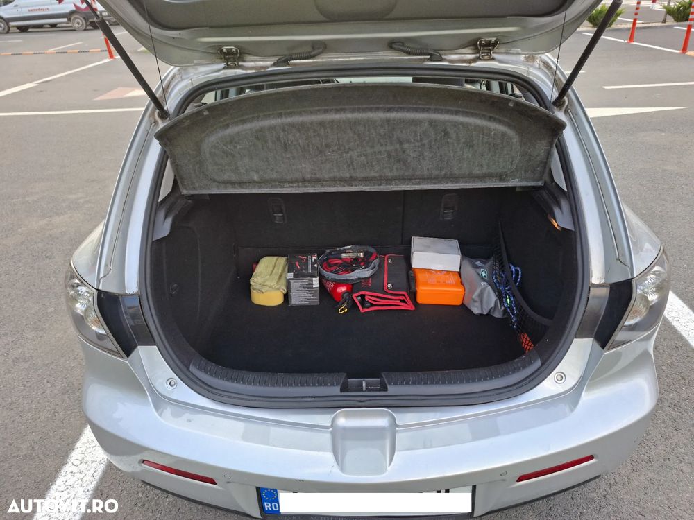 Mazda 3 - 8