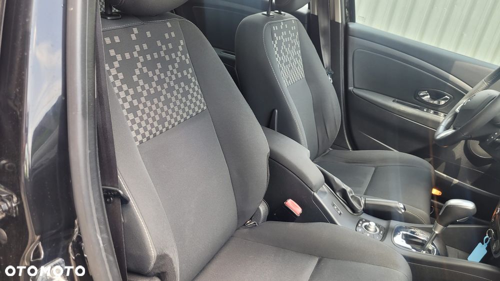 Renault Megane dCi 110 FAP EDC Dynamique - 9