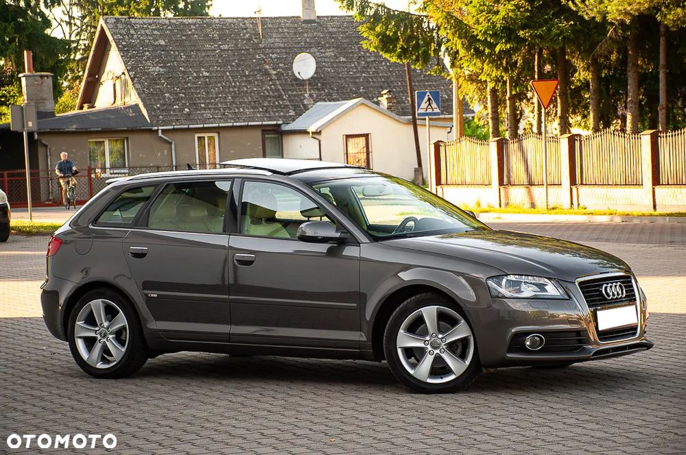 Audi A3 Sportback 1.8 TFSI S tronic Ambiente - 4