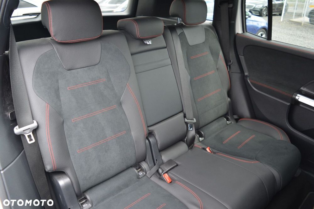 Mercedes-Benz GLB - 29