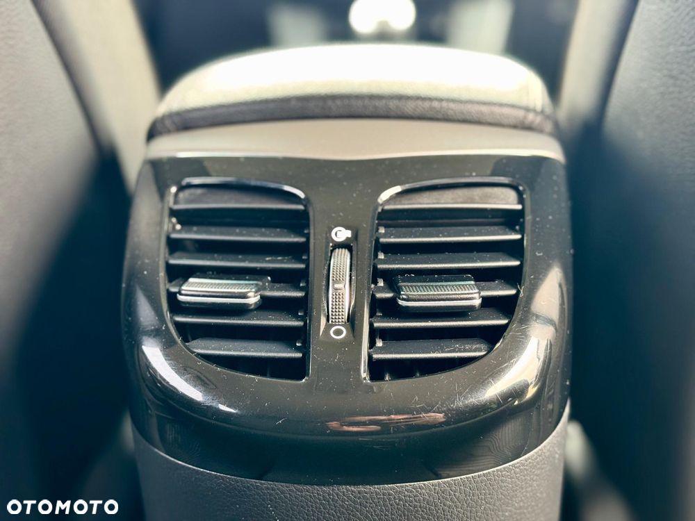 Hyundai i40 Kombi blue 1.7 CRDi Premium - 34