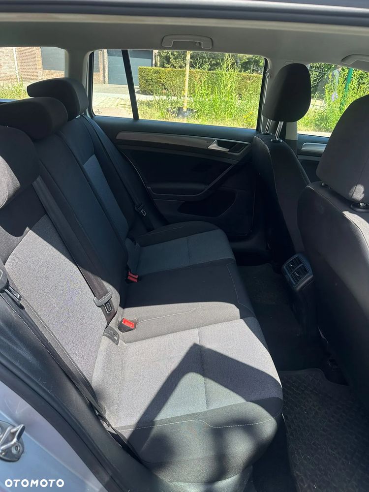 Volkswagen Golf 1.6 TDI BMT Comfortline - 11