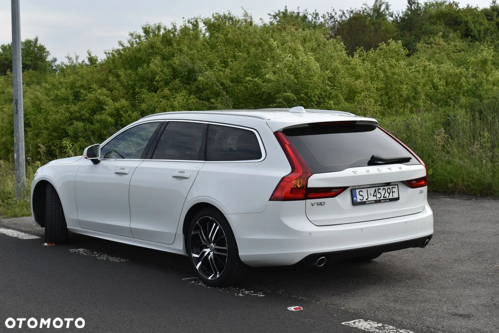 Volvo V90 D4 Momentum Pro - 13