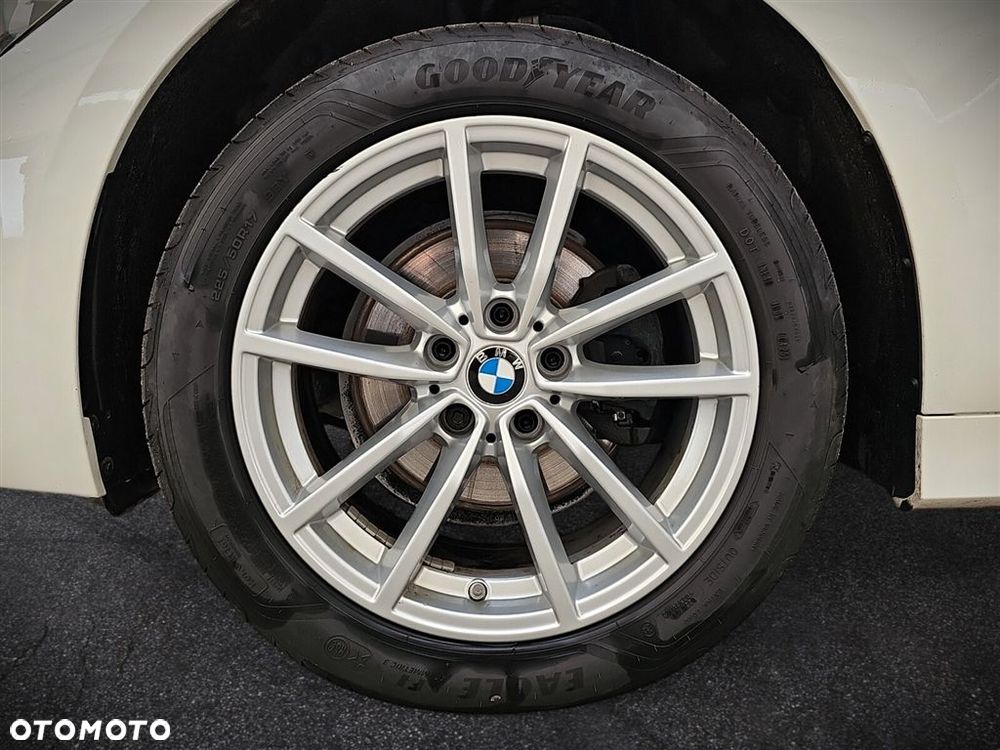 BMW Seria 3 320d xDrive - 5