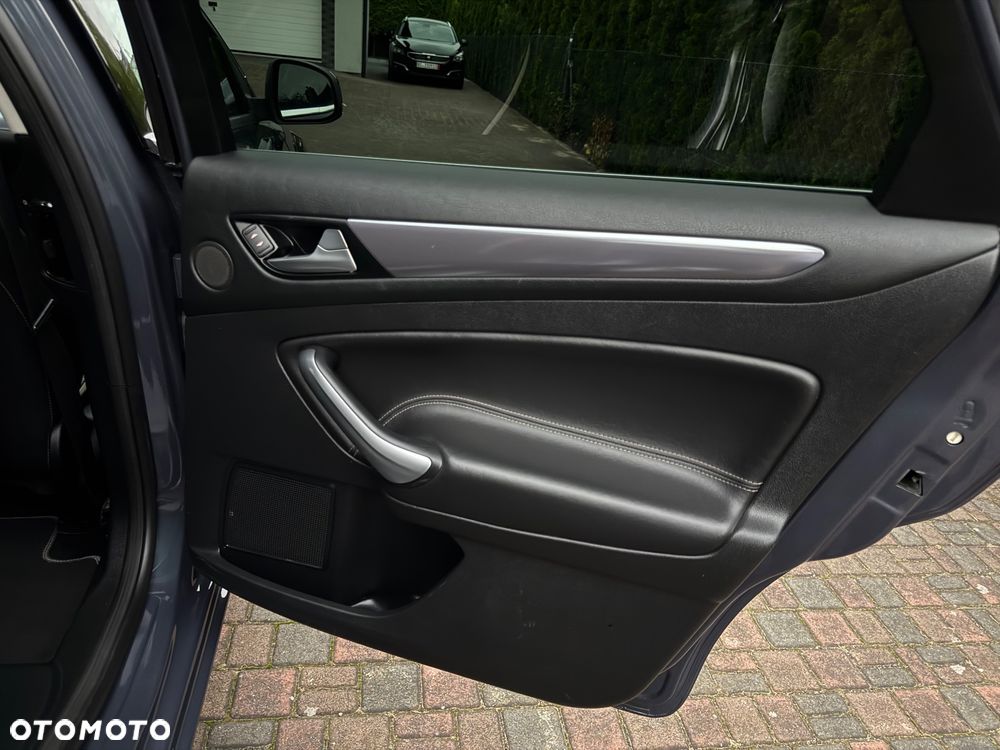 Ford Mondeo 2.0 TDCi Titanium S - 12