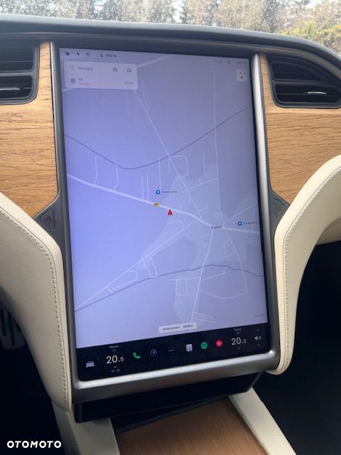 Tesla Model S Performance - 23