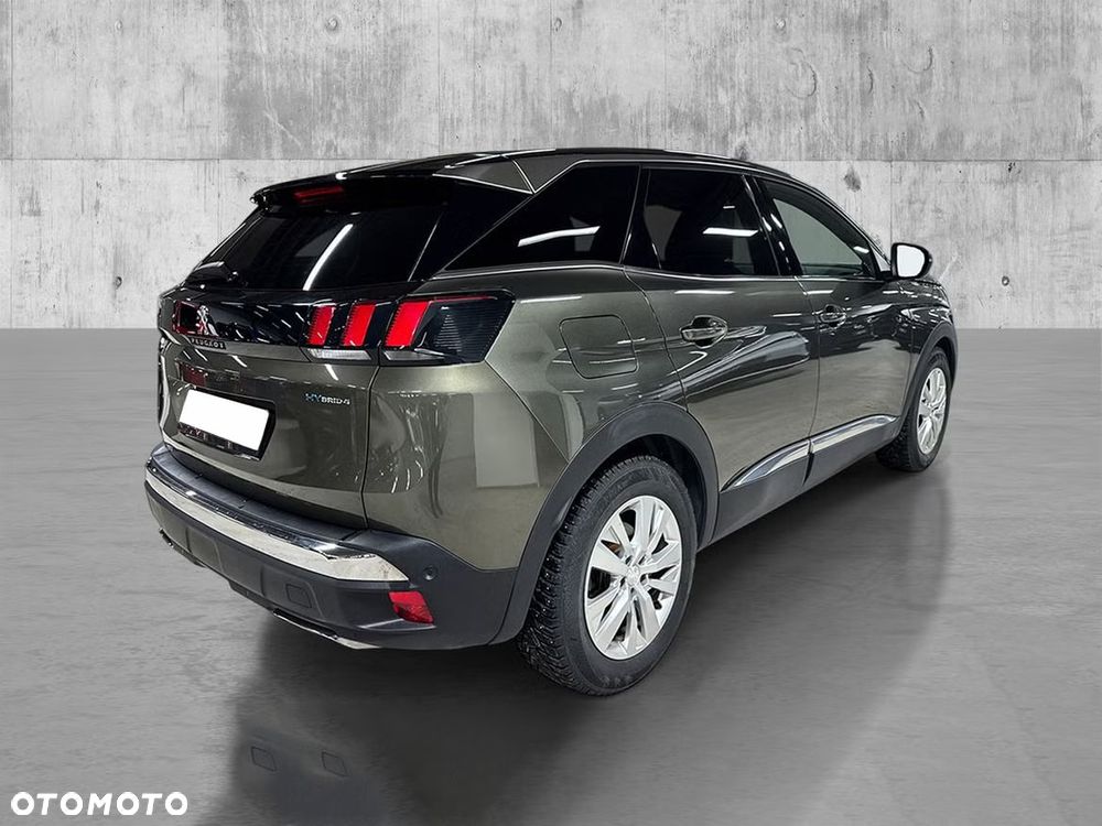 Peugeot 3008 1.6 PureTech HYbrid4 GT S&S EAT8 - 11
