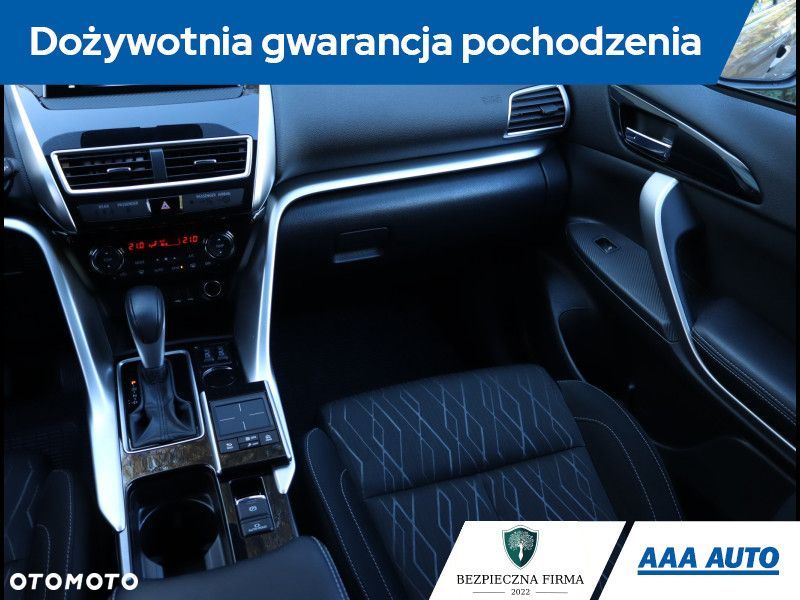 Mitsubishi Eclipse Cross - 9