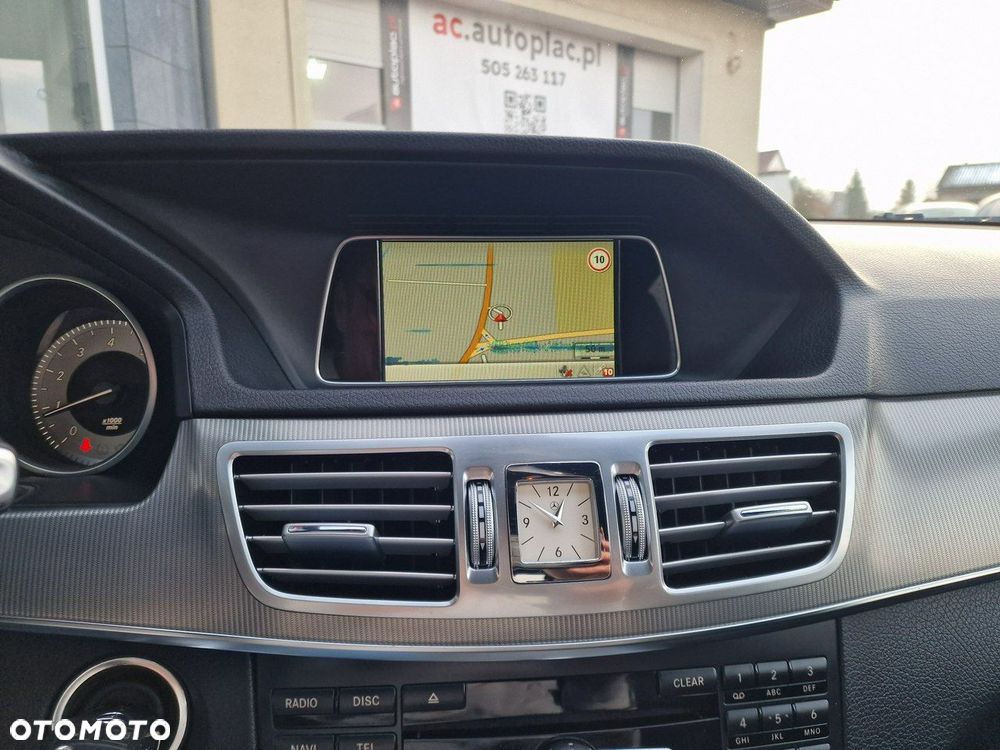 Mercedes-Benz Klasa E 200 7G-TRONIC Avantgarde - 25