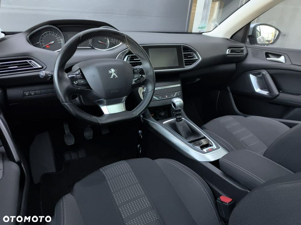Peugeot 308 - 9