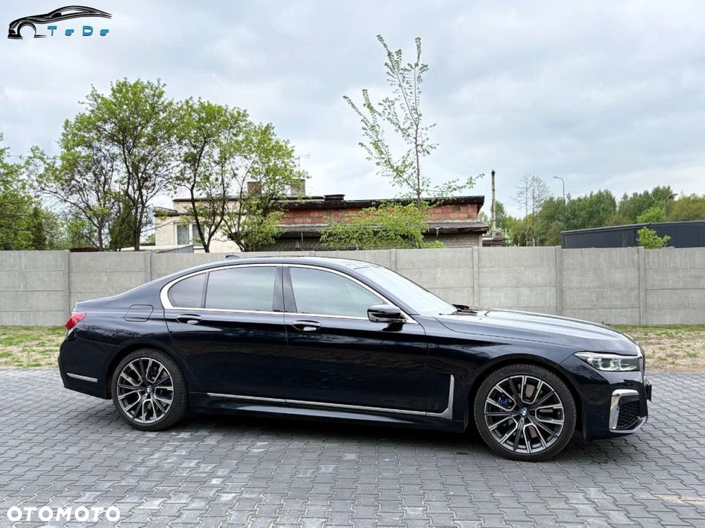BMW Seria 7 750i xDrive - 11