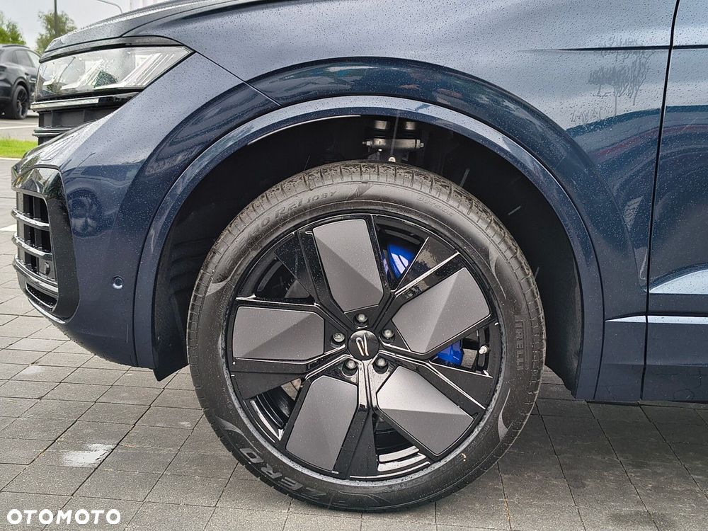 Volkswagen Touareg - 8