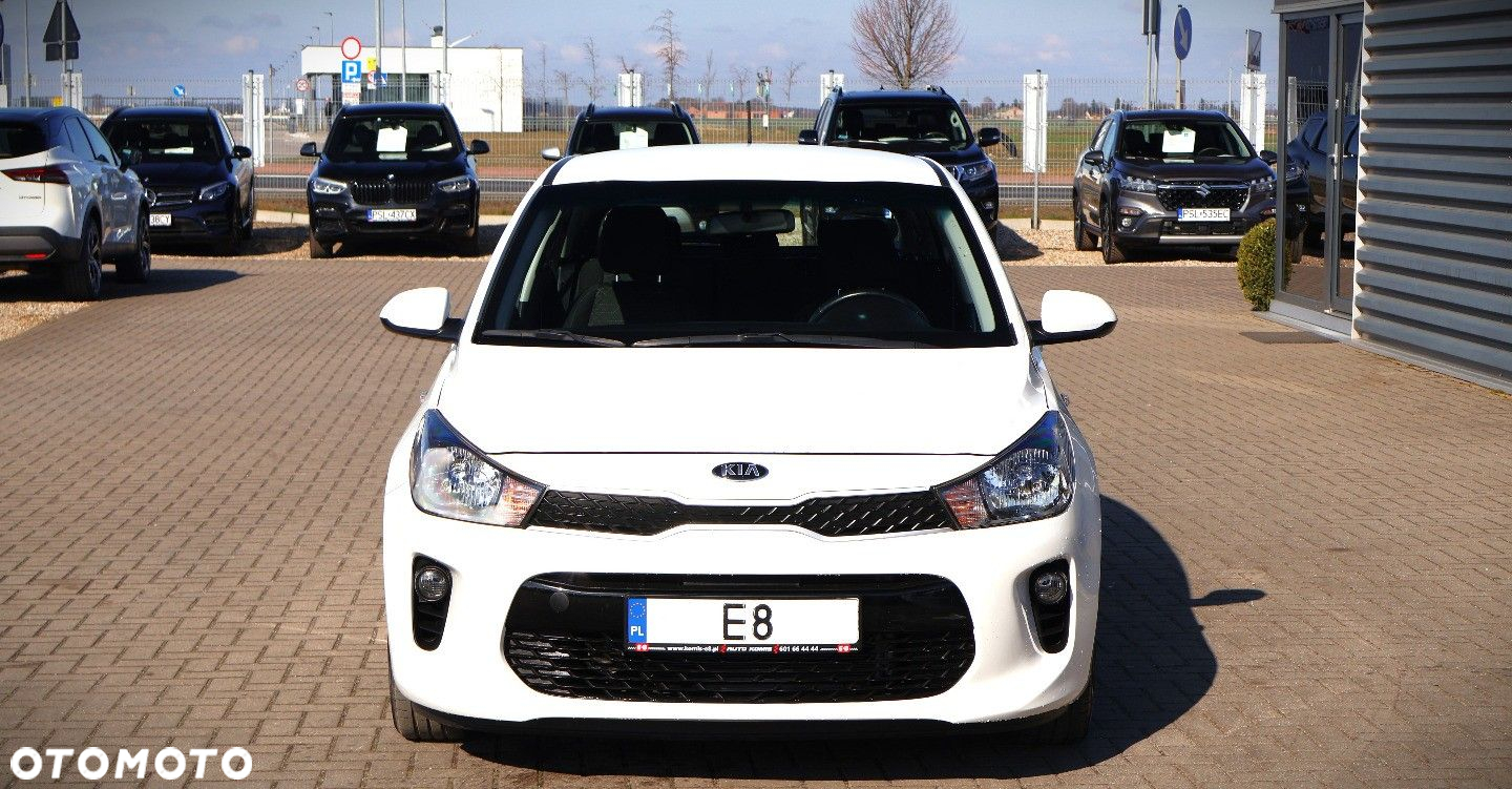 Kia Rio - 10