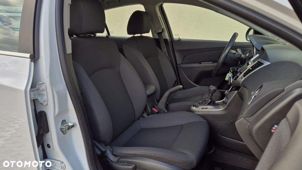 Chevrolet Cruze 1.6 LT+ - 20