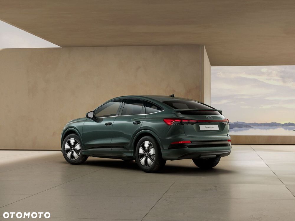 Audi Q4 Sportback e-tron - 5