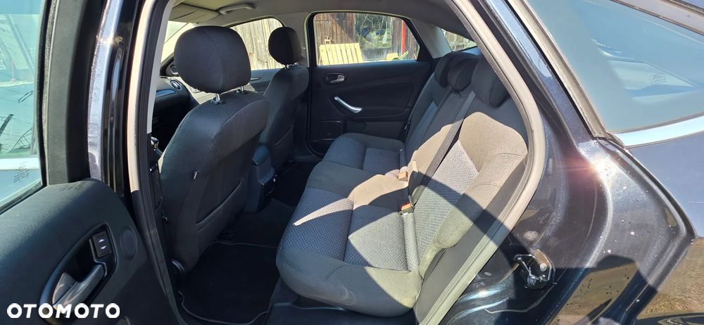 Ford Mondeo - 7