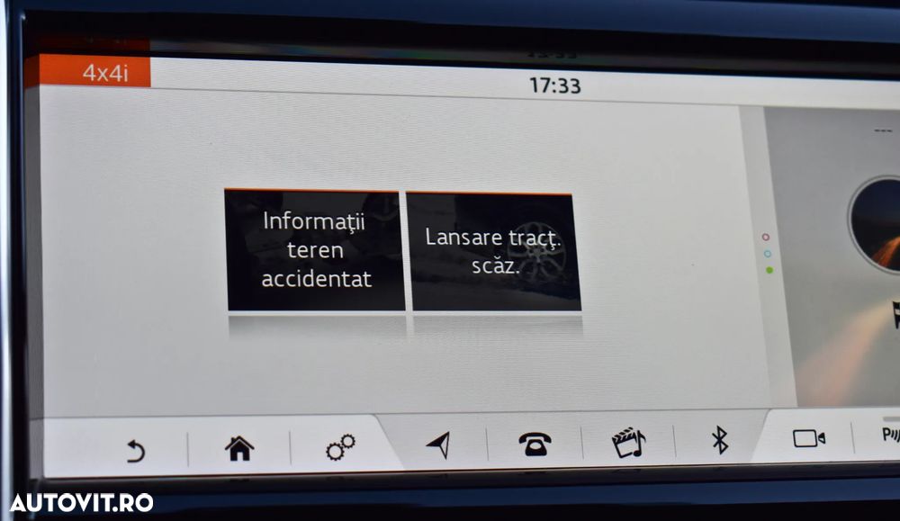 Land Rover Discovery Sport 2.0 D180 R-Dynamic MHEV HSE - 37