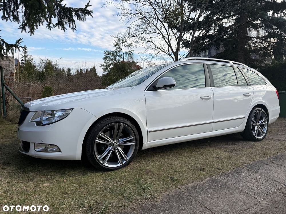 Skoda Superb 2.0 TDI L&K DSG - 18