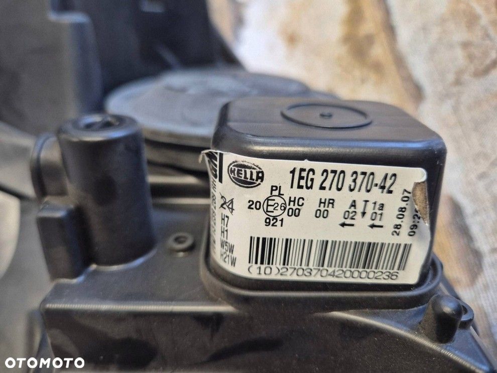 Reflektor Przód strona prawa Opel Astra H III lift 1EG27037042 - 8