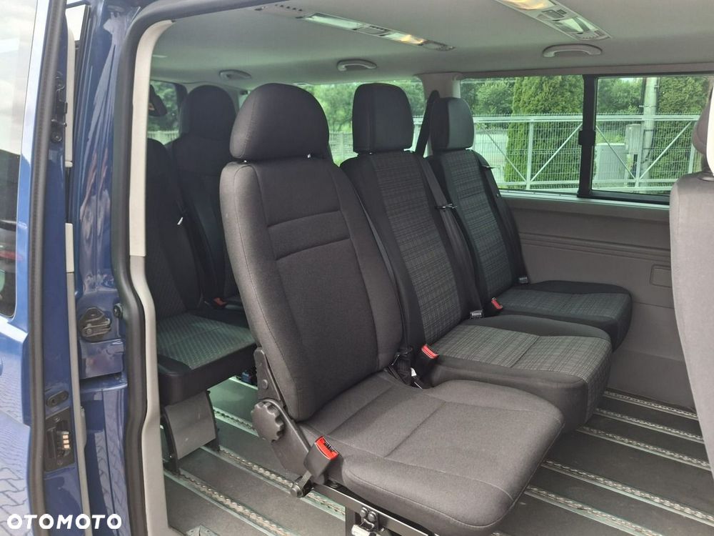 Volkswagen Caravelle - 17