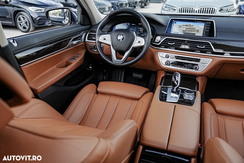 BMW Seria 7 745Le xDrive - 8