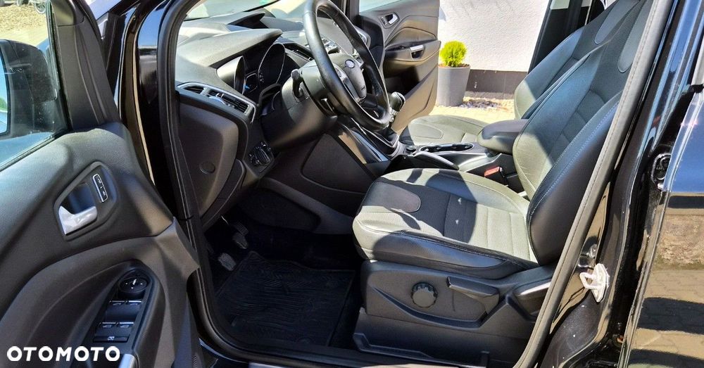 Ford Kuga - 23
