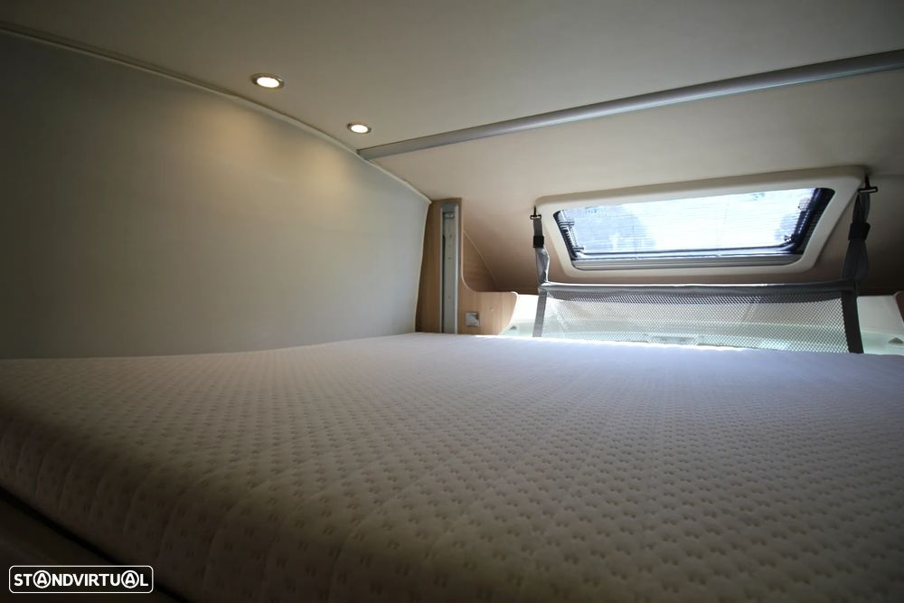 Burstner Ixeo IT 700 *CAMA CENTRAL+BASCULANTE* - 13