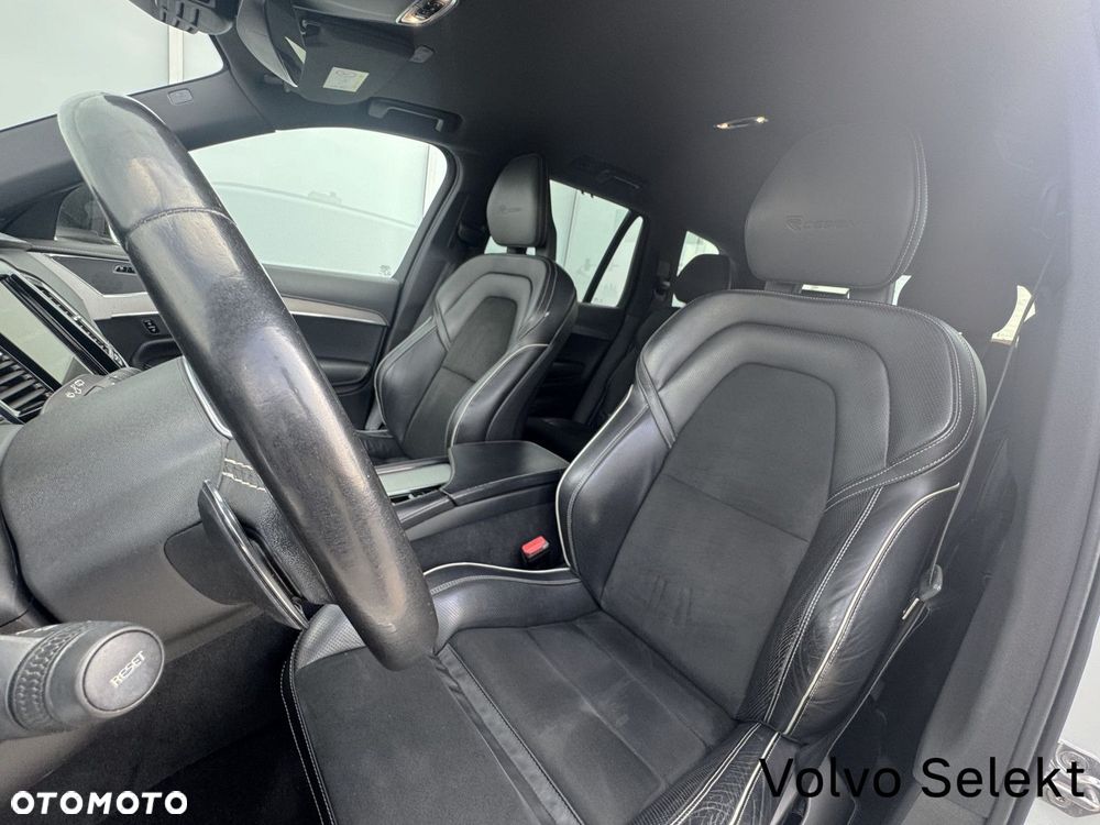 Volvo XC 90 - 30
