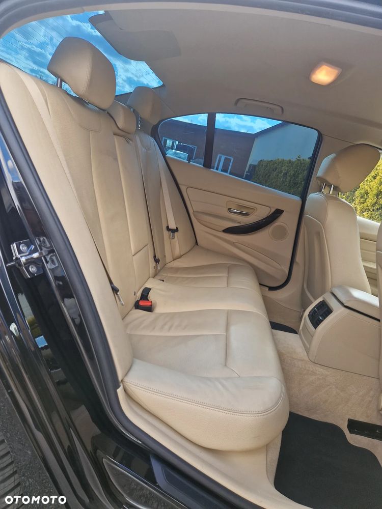 BMW Seria 3 - 20