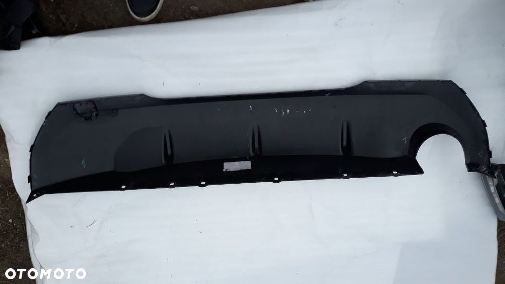 Dyfuzor tył Bmw F40 nowy  51128070950 51128070951 - 2