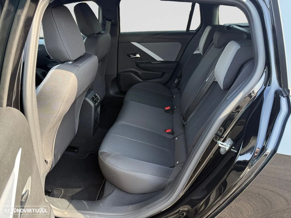 Opel Astra Sports Tourer 1.2 T Edition Aut. - 15