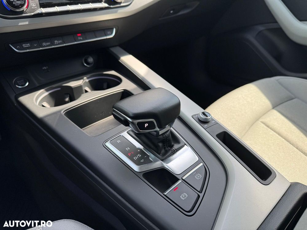 Audi A4 2.0 40 TFSI quattro S tronic MHEV Advanced - 11