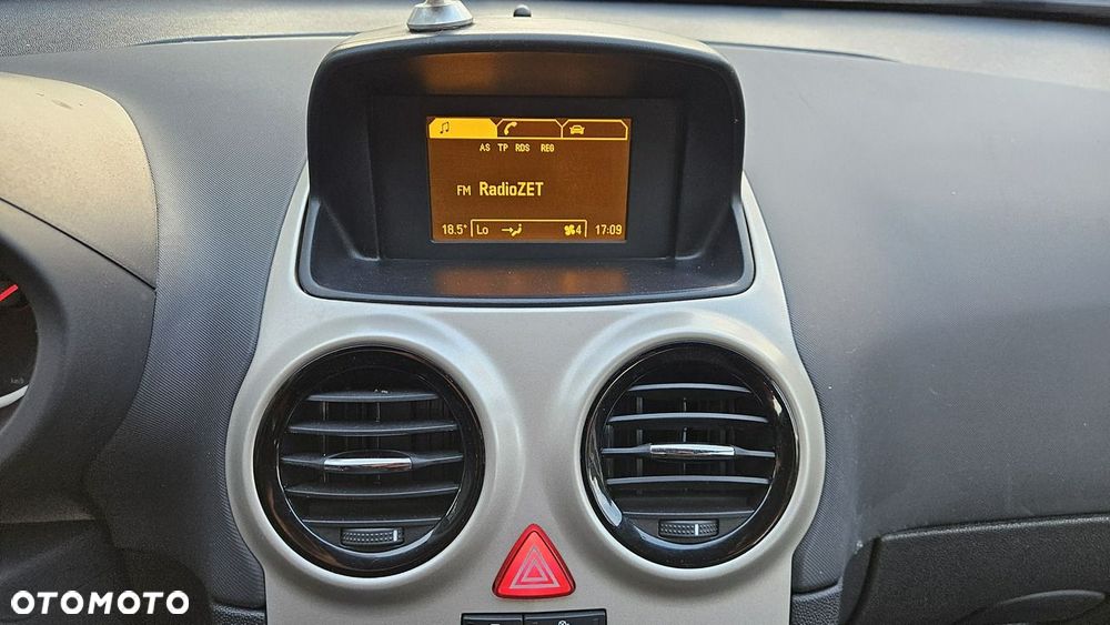 Opel Corsa 1.4 16V Color Edition - 28