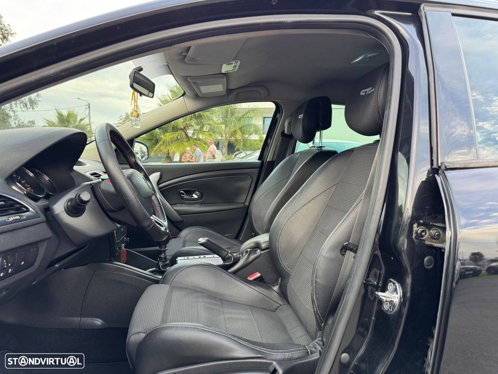 Renault Mégane Sport Tourer 1.5 dCi GT Line - 17