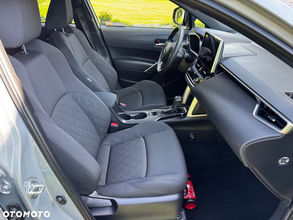 Toyota Corolla Cross 2.0 Hybrid Style - 17