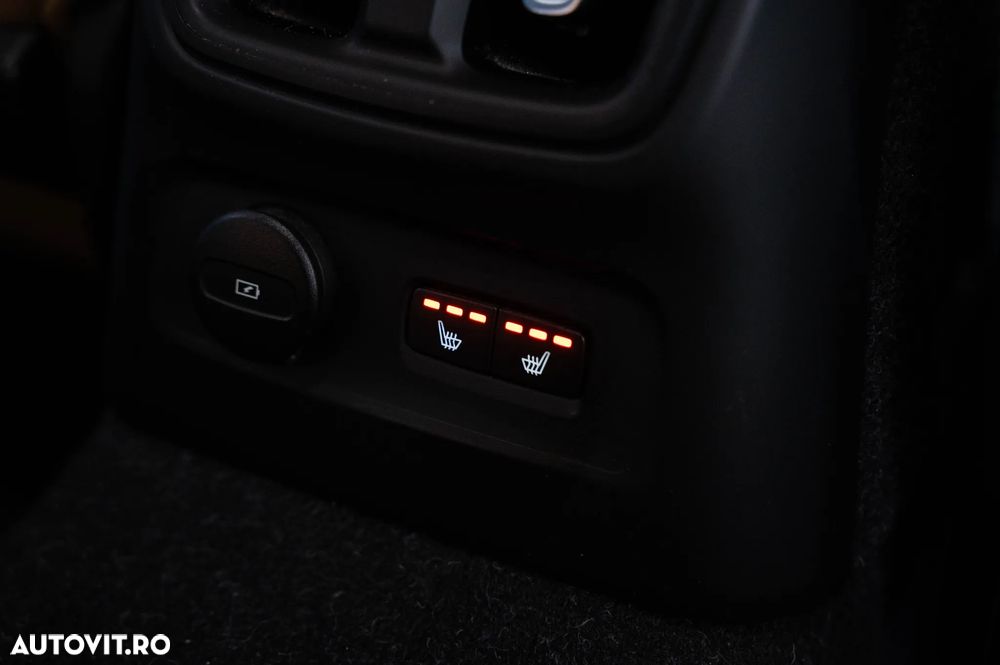 Volvo XC 40 T4 Recharge DKG Inscription - 28