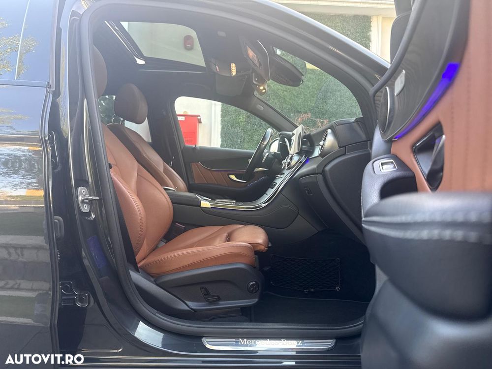 Mercedes-Benz GLC Coupe 220 d 4Matic 9G-TRONIC AMG Line - 25