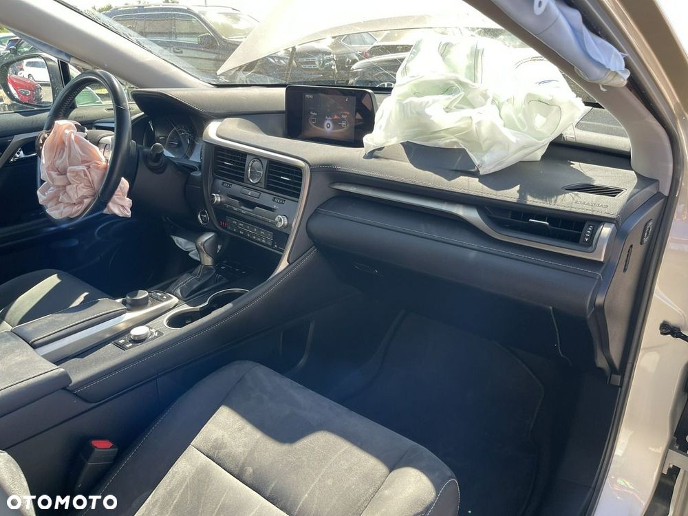 Lexus RX 450h (hybrid) - 9