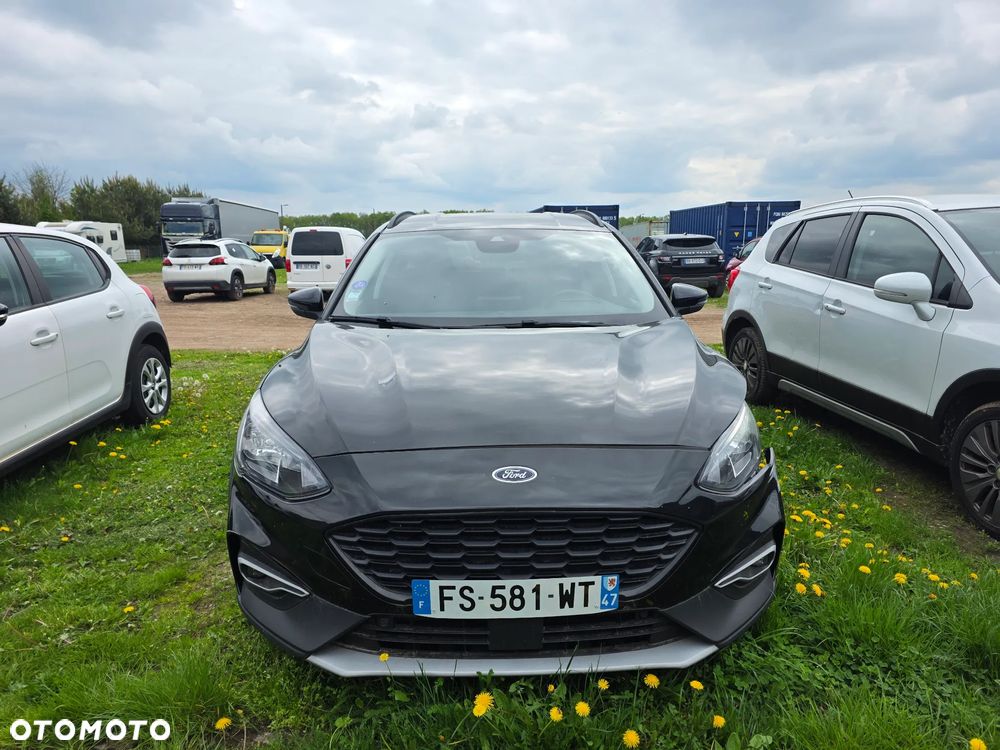 Ford Focus 1.0 EcoBoost Hybrid ACTIVE X - 2