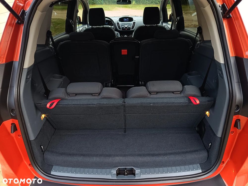 Ford Grand C-MAX 2.0 TDCi Titanium - 24