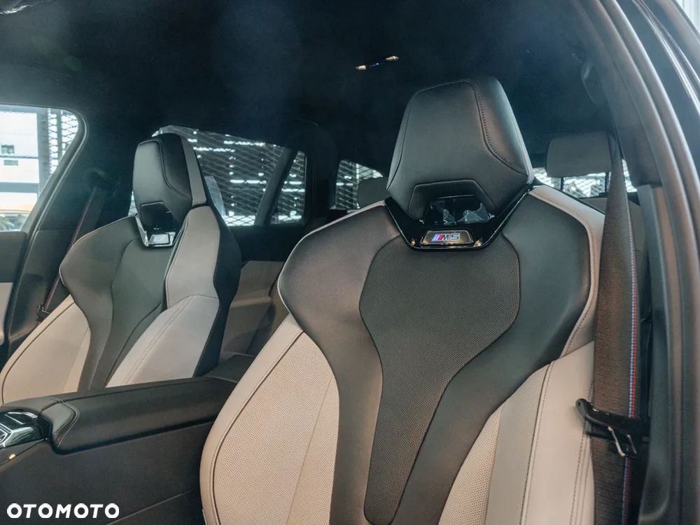 BMW M5 PHEV - 13