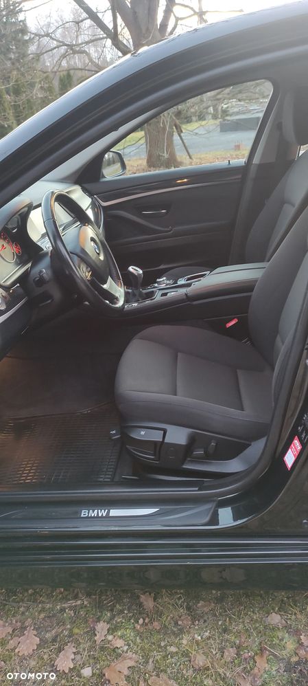 BMW Seria 5 520i - 9