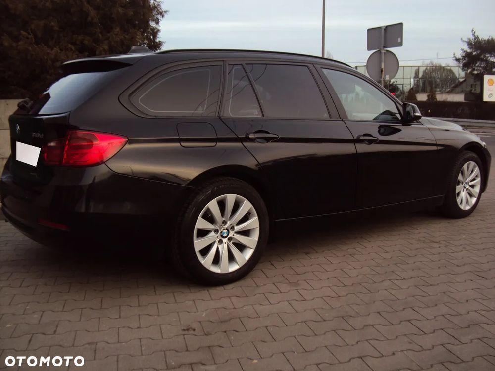 BMW Seria 3 318d Modern Line - 26