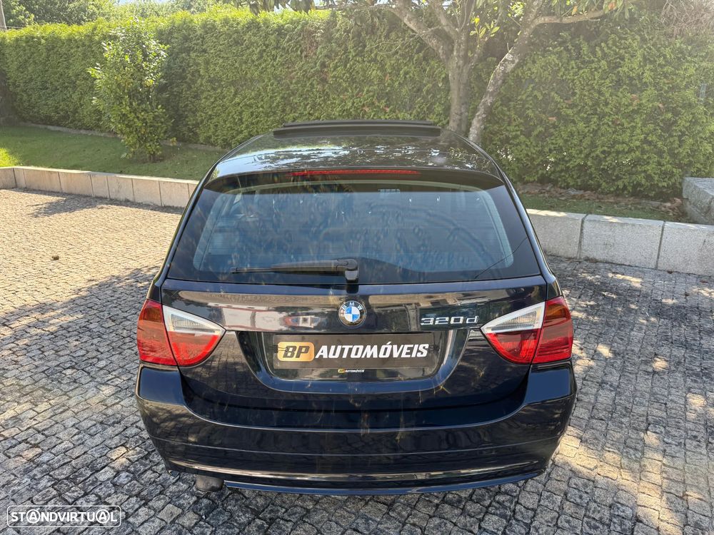 BMW 320 - 4