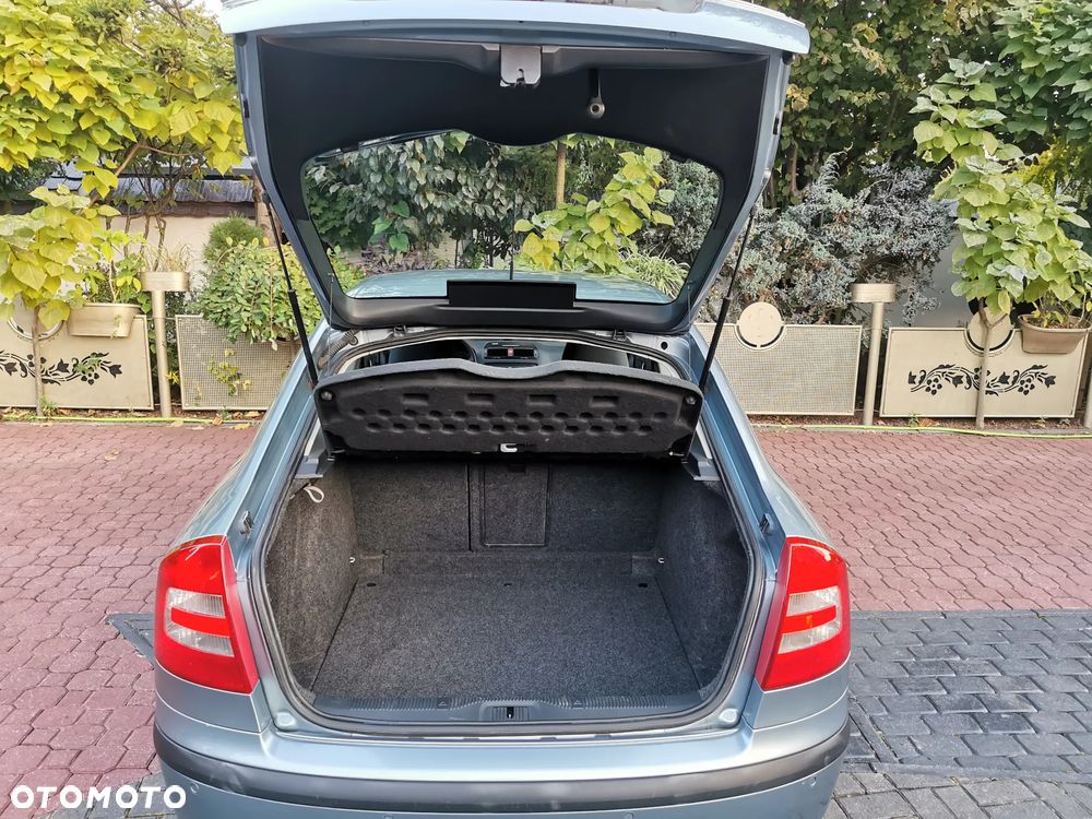 Skoda Octavia 1.6 Classic - 17