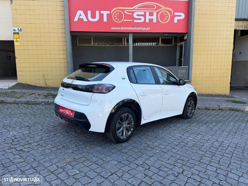 Peugeot e-208 - 7