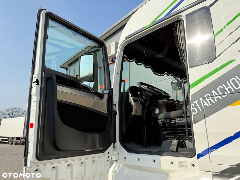 MAN TGX 26.420 laweta 9,2 m // pomoc drogowa // Euro 6 // 6x2 - 32