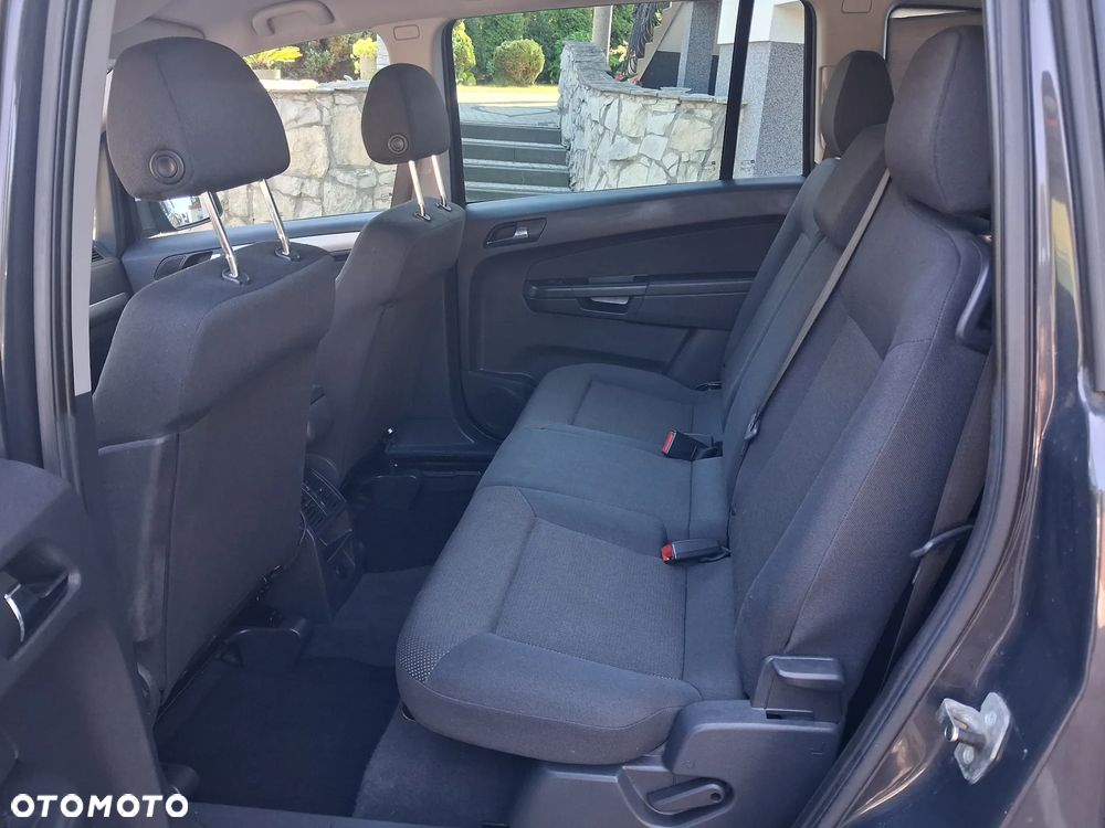 Opel Zafira - 13